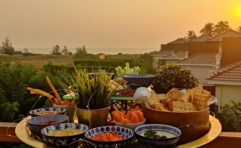 in villa dining image